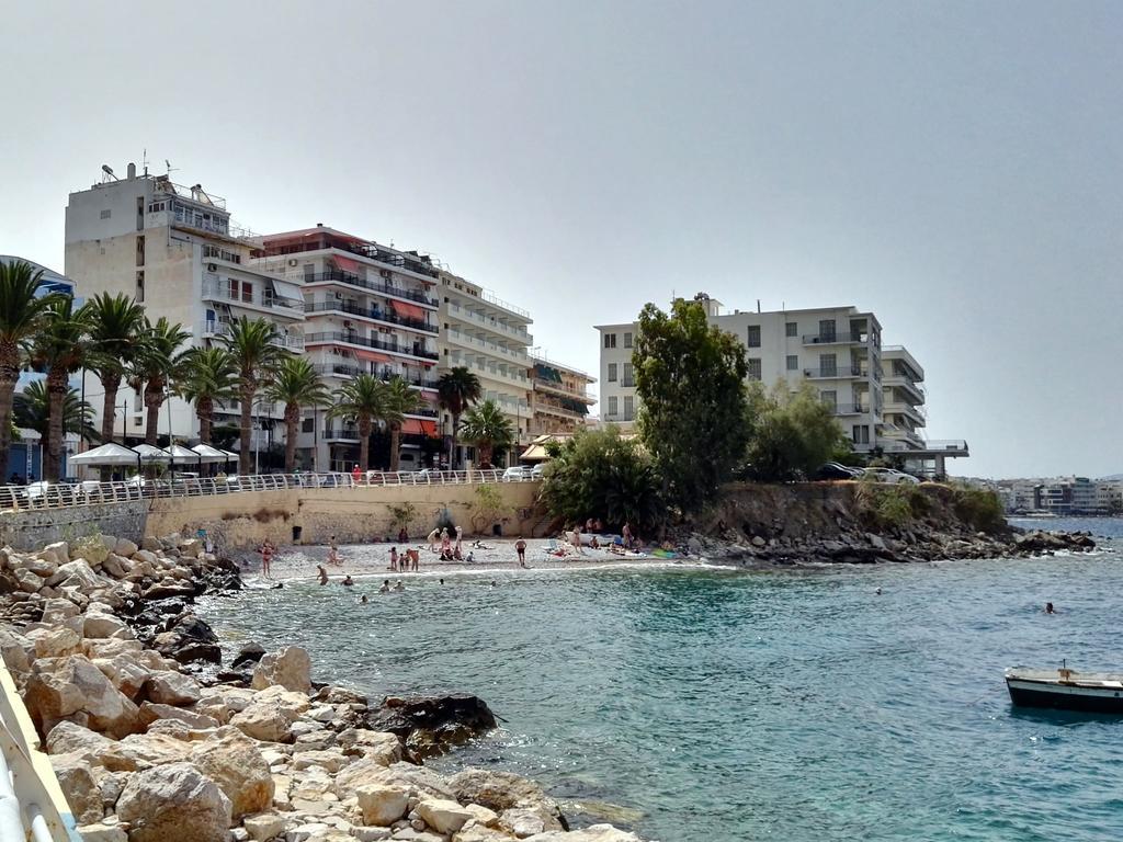 Paris Spacious Beach Apartment Loutraki  Exterior photo